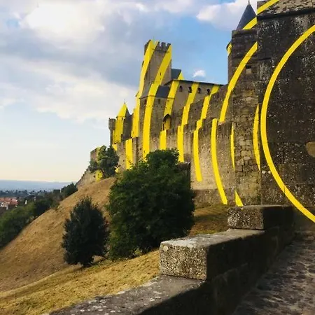 Au Pied De La Cite 아파트 *