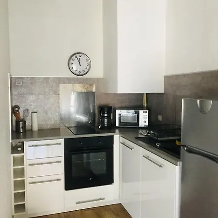 Au Pied De La Cité Carcassonne